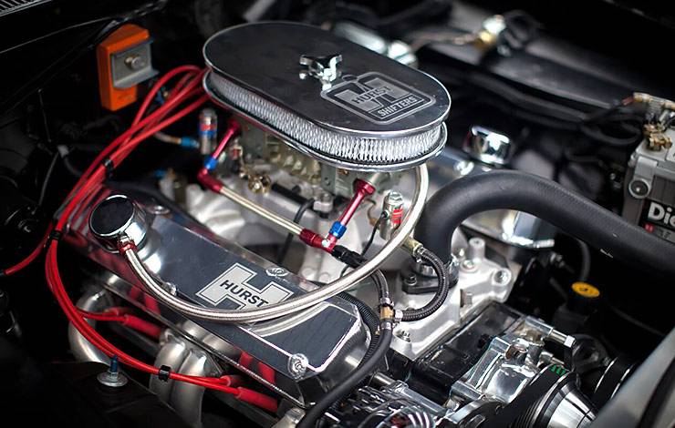 1967 Plymouth Hurst Barracuda engine